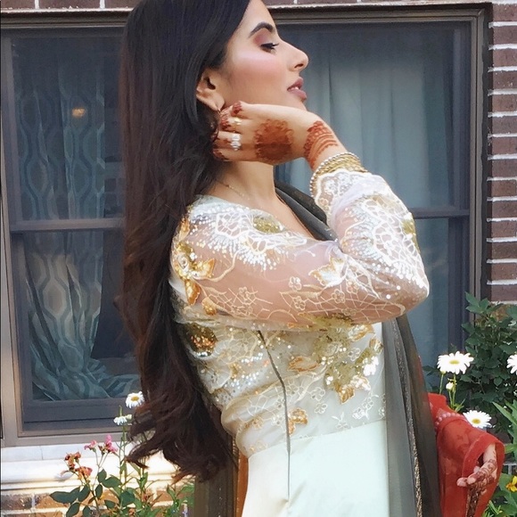 Mahnoor’s Closet 🤩 - Picture 1 of 1